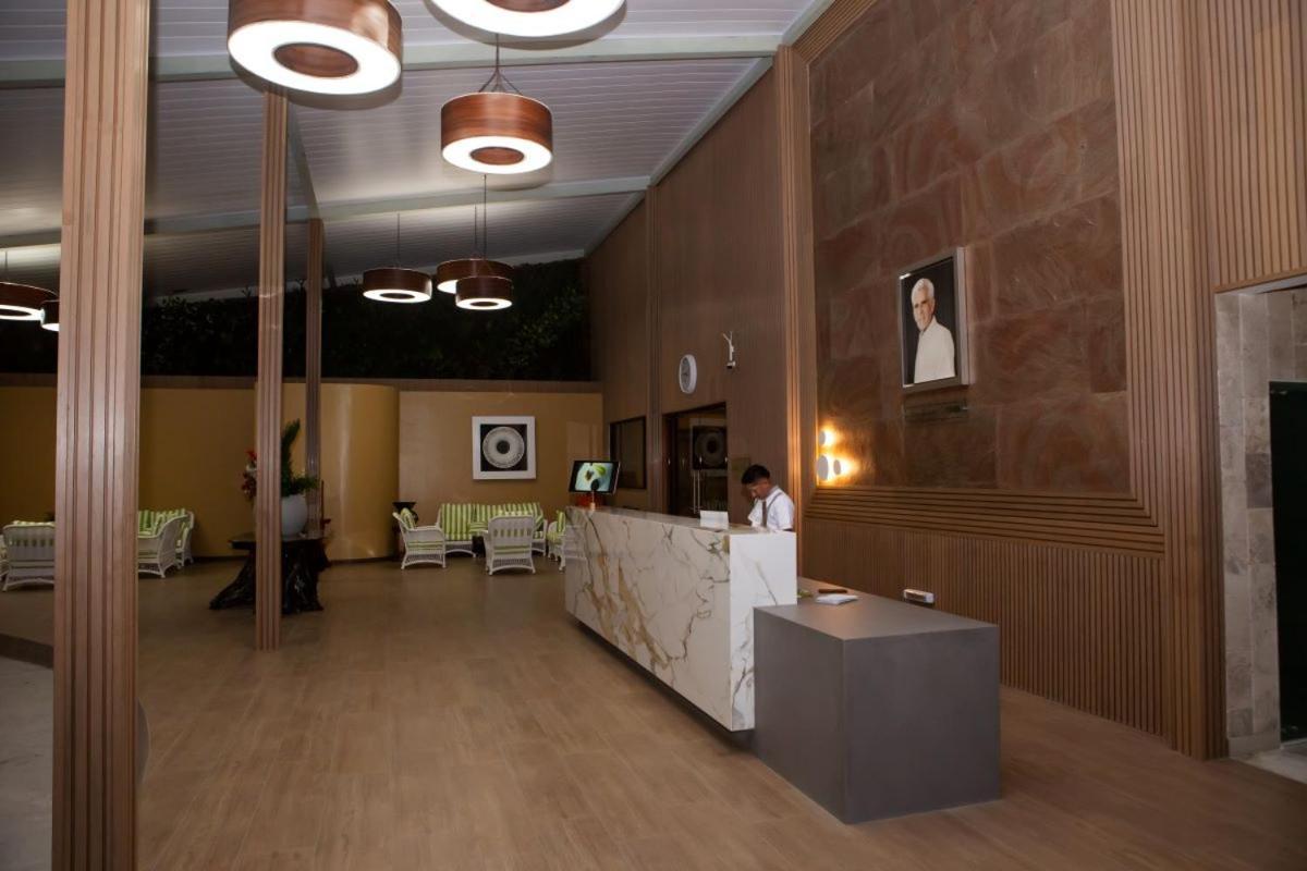 Gran Hotel De Lago - Lago Agrio Nueva Loja Εξωτερικό φωτογραφία