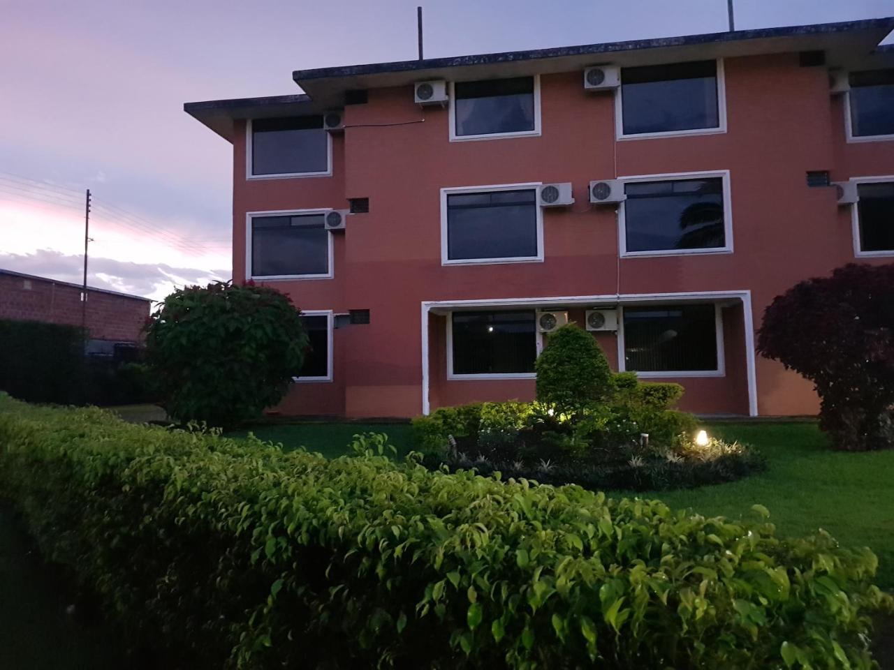 Gran Hotel De Lago - Lago Agrio Nueva Loja Εξωτερικό φωτογραφία