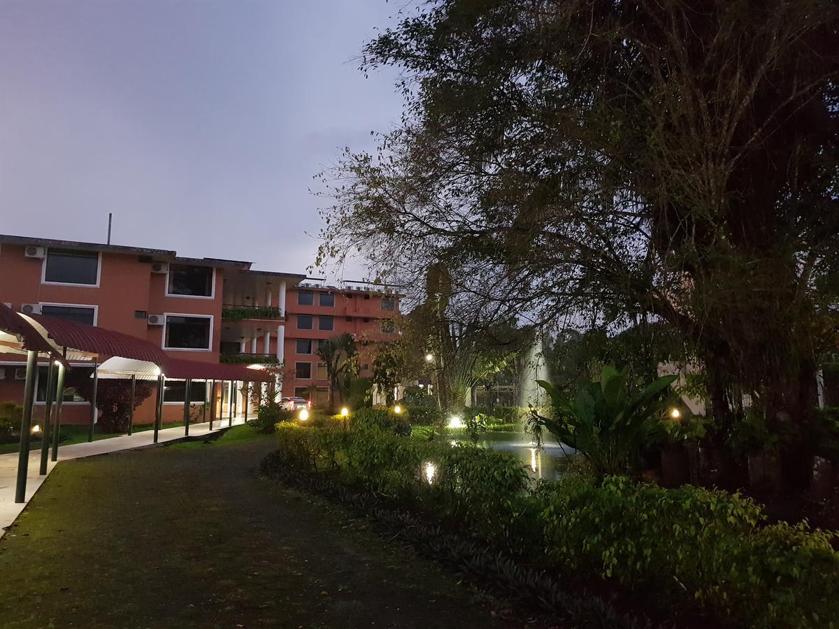 Gran Hotel De Lago - Lago Agrio Nueva Loja Εξωτερικό φωτογραφία